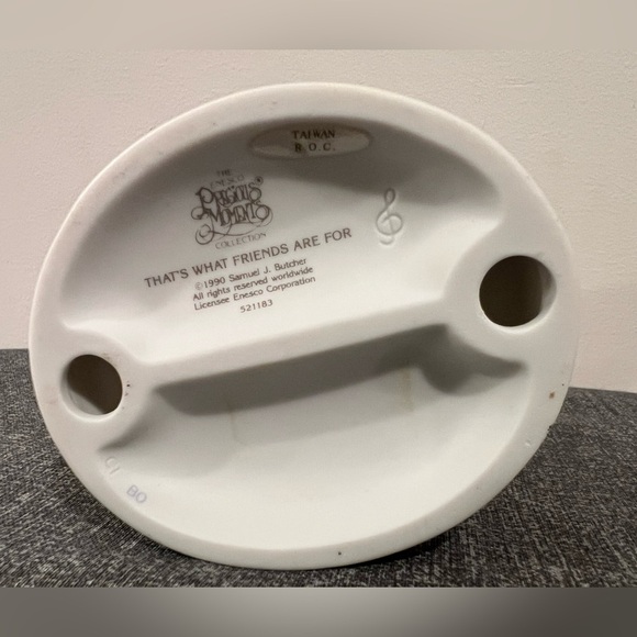 PRECIOUS MOMENTS Elegant Decor Figurine “that’s what friends are for” - Picture 9 of 9